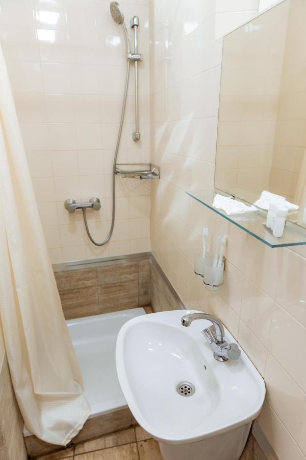 Stella Hotel Ташкент Екстериор снимка